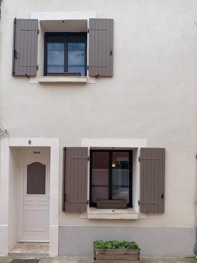 Appartements 3 Etoiles Terrasse Ou Patio Intra-Muros Aigues-Mortes Exterior foto