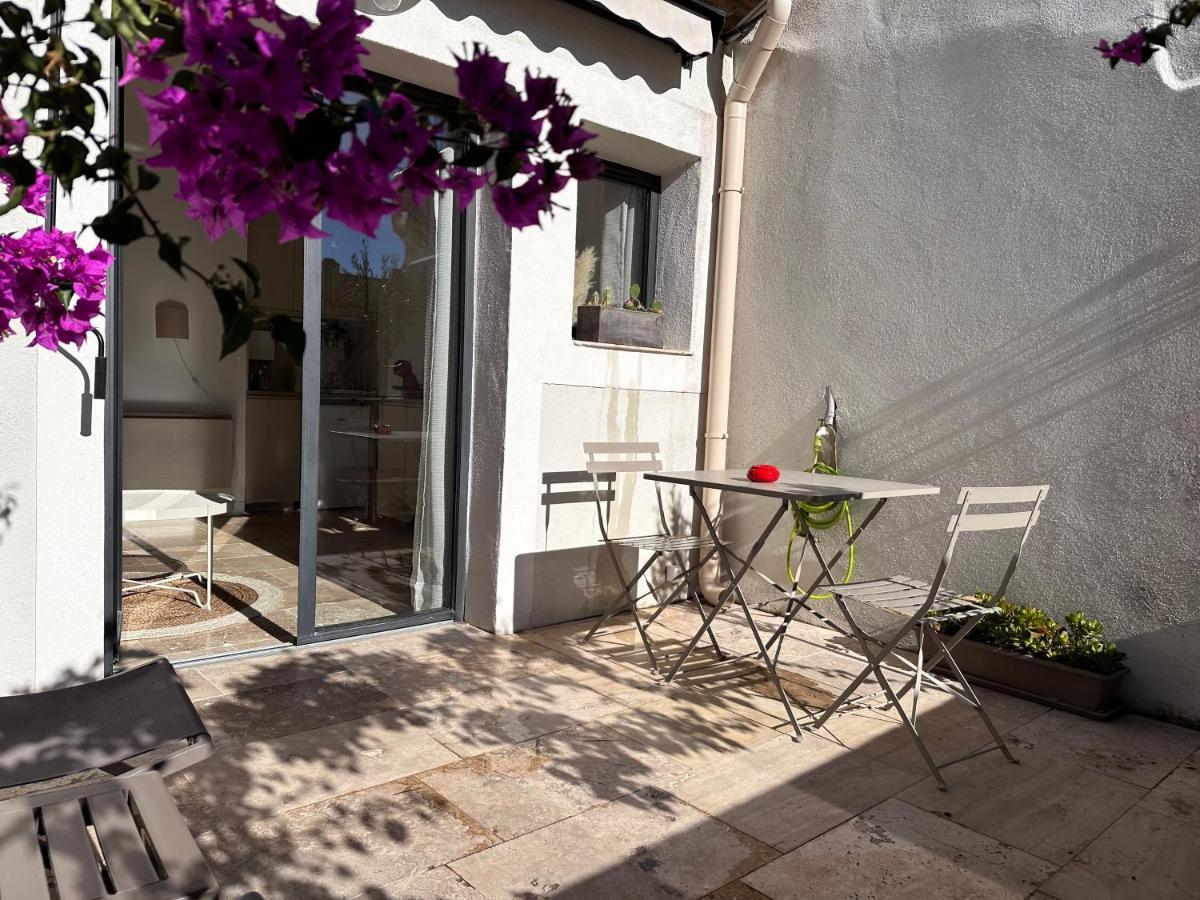 Appartements 3 Etoiles Terrasse Ou Patio Intra-Muros Aigues-Mortes Exterior foto