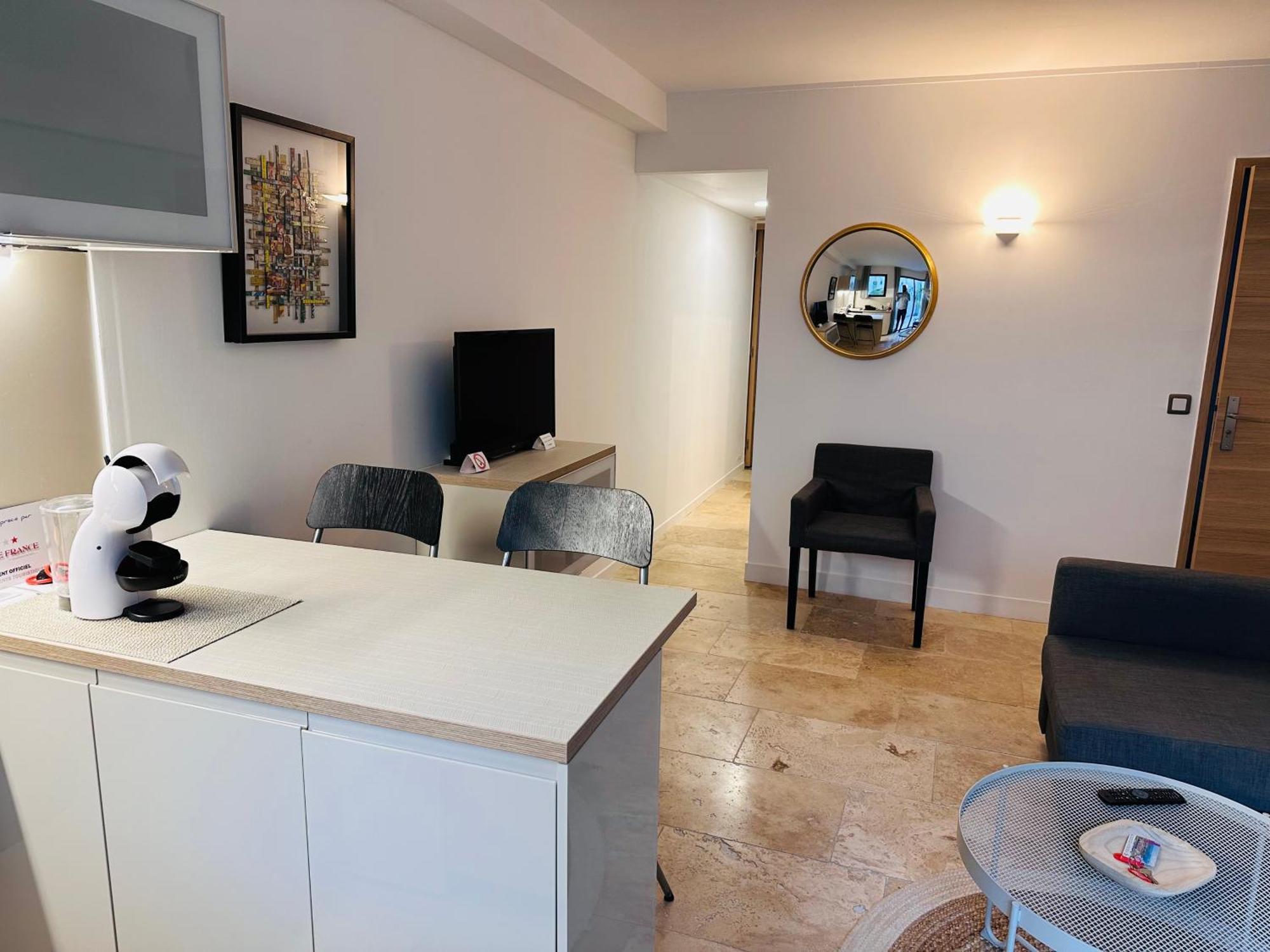 Appartements 3 Etoiles Terrasse Ou Patio Intra-Muros Aigues-Mortes Exterior foto